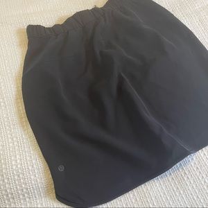 Black Lululemon On The Fly Skirt sz 10